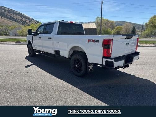 OXFORD WHITE 2024 Ford F-350 XL