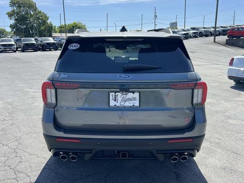 Carbonized Gray Metallic 2026 Ford Explorer ST