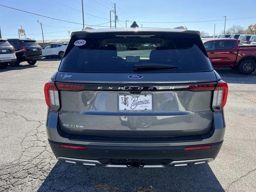 Carbonized Gray Metallic 2026 Ford Explorer Active w/200A Pkg
