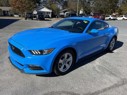 2017 Ford Mustang V6
