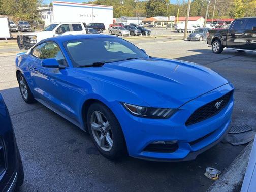2017 Ford Mustang V6