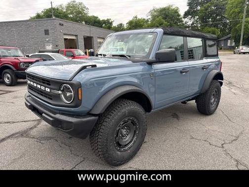 2025 Ford Bronco Base