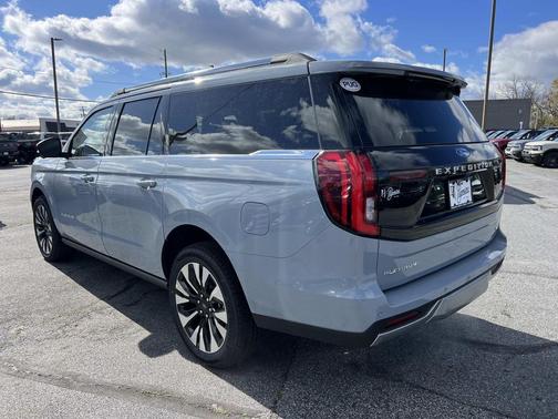 Glacier Gray Metallic Tri-Coat 2026 Ford Expedition Max Platinum