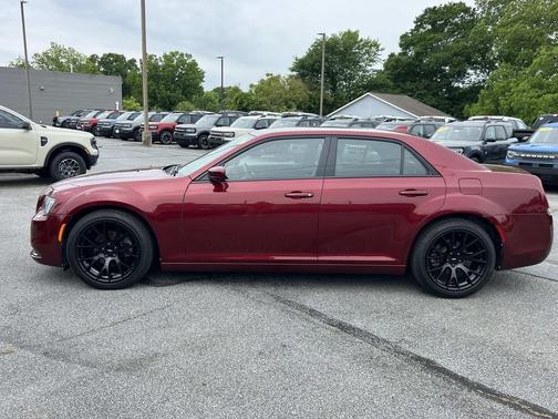 Velvet Red Pearlcoat 2019 Chrysler 300 S