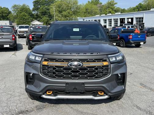 Carbonized Gray Metallic 2026 Ford Explorer Tremor