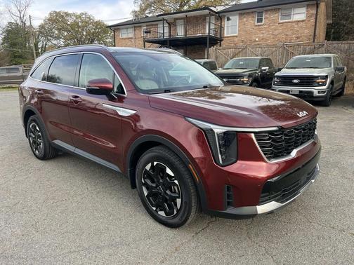 Dawning Red 2025 Kia Sorento S