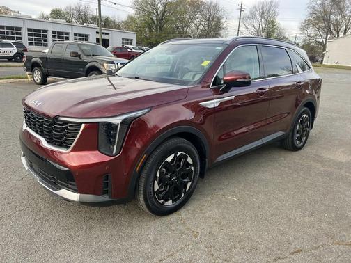 Dawning Red 2025 Kia Sorento S
