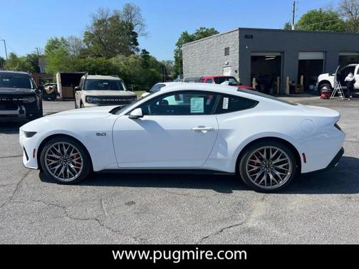 2025 Ford Mustang GT Premium