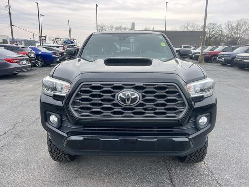 2020 Toyota Tacoma SR5