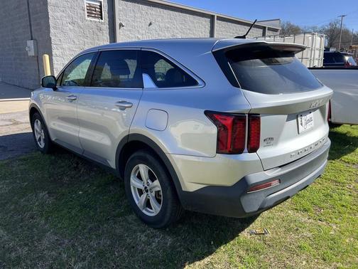 2022 Kia Sorento LX