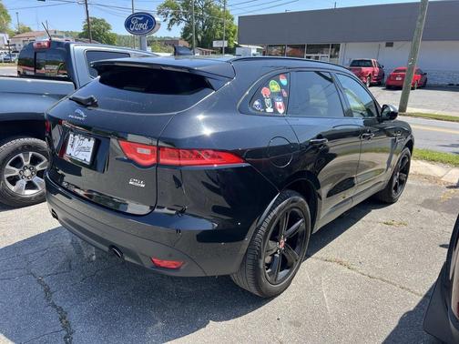 Santorini Black Metallic 2019 Jaguar F-PACE 25t Premium