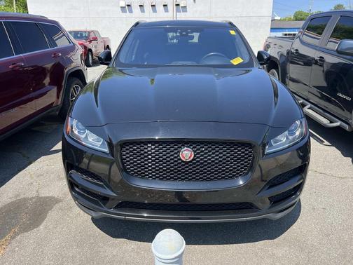 Santorini Black Metallic 2019 Jaguar F-PACE 25t Premium