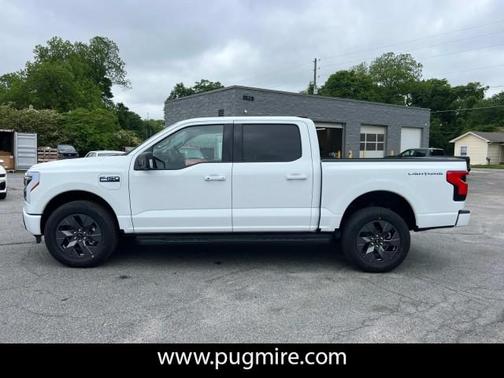 2025 Ford F-150 Lightning Flash
