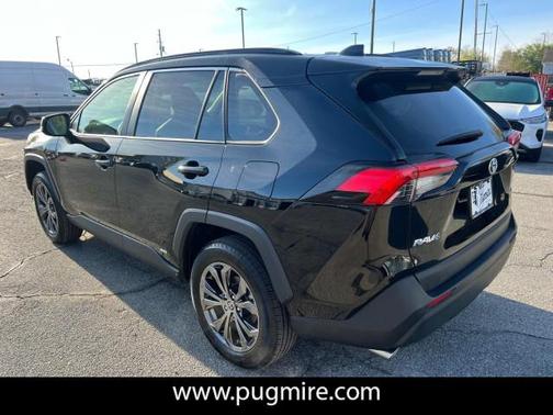 2023 Toyota RAV4 Hybrid XLE Premium