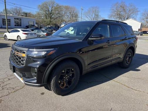 Agate Black Metallic 2026 Ford Explorer Tremor