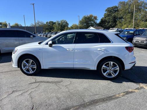 2022 Audi Q3 45 S line Premium Plus