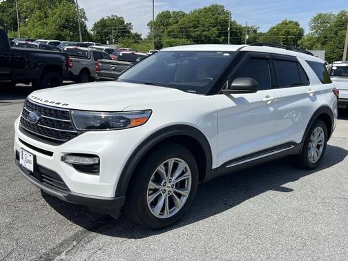 Star White Metallic Tri-Coat 2020 Ford Explorer XLT