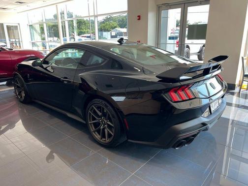 2025 Ford Mustang Dark Horse Fastback