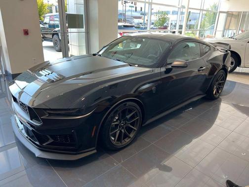 2025 Ford Mustang Dark Horse Fastback