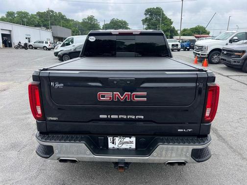 2023 GMC Sierra 1500 SLT