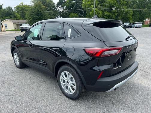 Agate Black Metallic 2025 Ford Escape Active