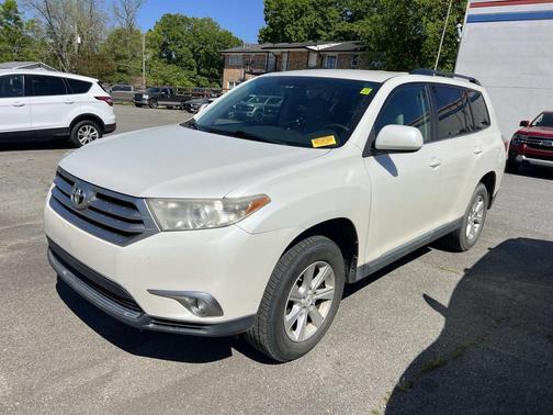 Blizzard Pearl White 2011 Toyota Highlander SE
