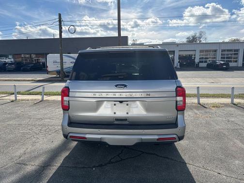 2022 Ford Expedition Max XLT