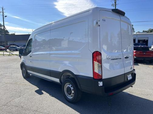Oxford White 2026 Ford Transit-250 Base