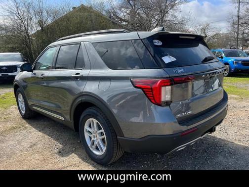 2025 Ford Explorer Active