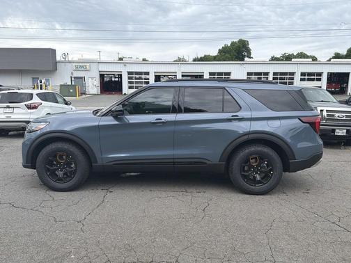 Vapor Blue Metallic 2026 Ford Explorer Tremor
