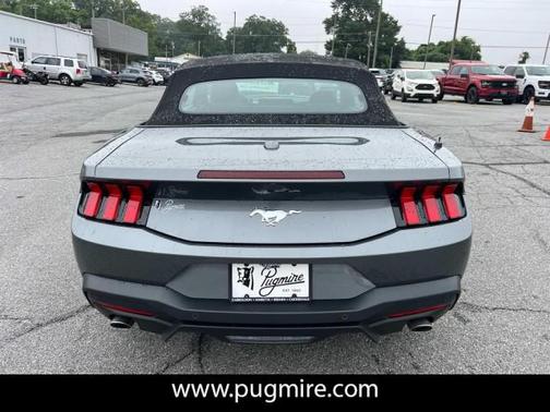 2025 Ford Mustang EcoBoost