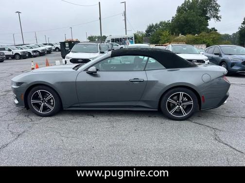 2025 Ford Mustang EcoBoost