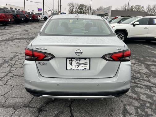 2020 Nissan Versa 1.6 SV