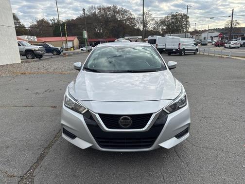 2020 Nissan Versa 1.6 SV