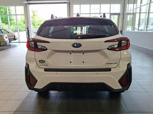 Crystal White Pearl 2025 Subaru Crosstrek Limited