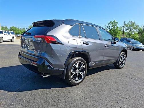 2025 Toyota RAV4 Hybrid SE