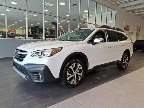 2022 Subaru Outback Touring XT