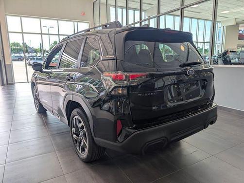 Crystal Black Silica 2026 Subaru Forester Limited