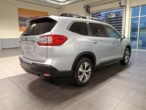 2023 Subaru Ascent Premium 8-Passenger