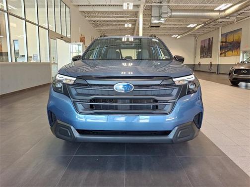 2025 Subaru Forester Base
