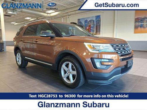 Canyon Ridge Metallic 2017 Ford Explorer XLT