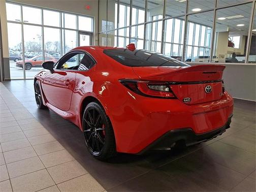 2025 Toyota GR86 Premium