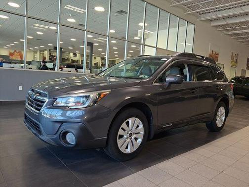 Magnetite Gray Metallic 2018 Subaru Outback 2.5i Premium