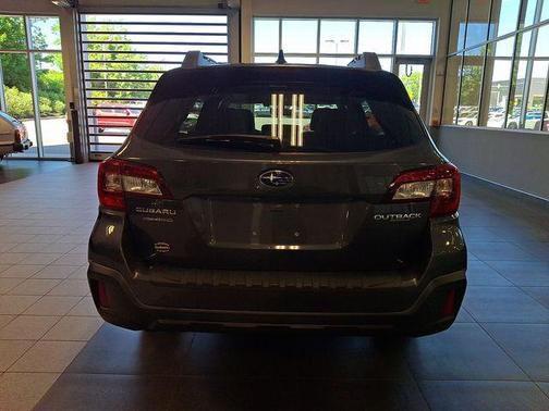 Magnetite Gray Metallic 2018 Subaru Outback 2.5i Premium