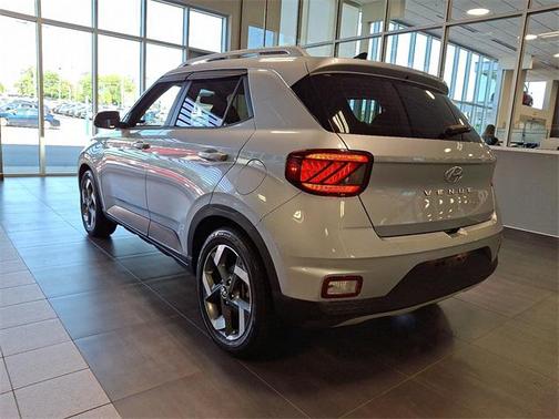 2020 Hyundai VENUE SEL