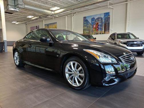 Black Obsidian 2014 INFINITI Q60 Base
