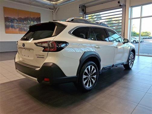 2023 Subaru Outback Touring XT