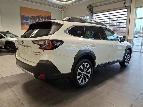 2023 Subaru Outback Touring XT