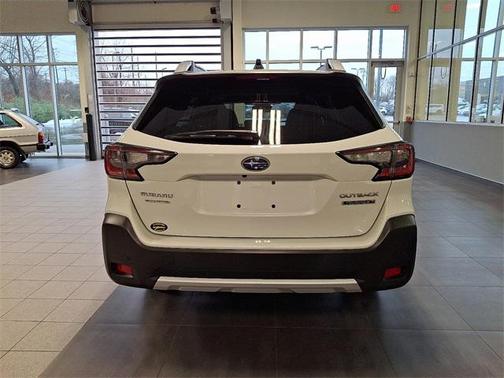 2023 Subaru Outback Touring XT