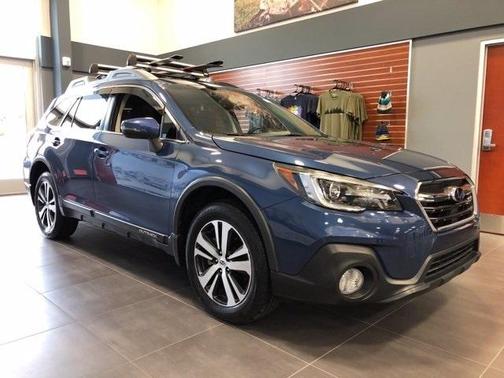 Photo 1 of 32 of 2019 Subaru Outback 3.6R Limited
